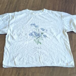 Brandy Melville T-Shirt with Blue Floral Design Size S